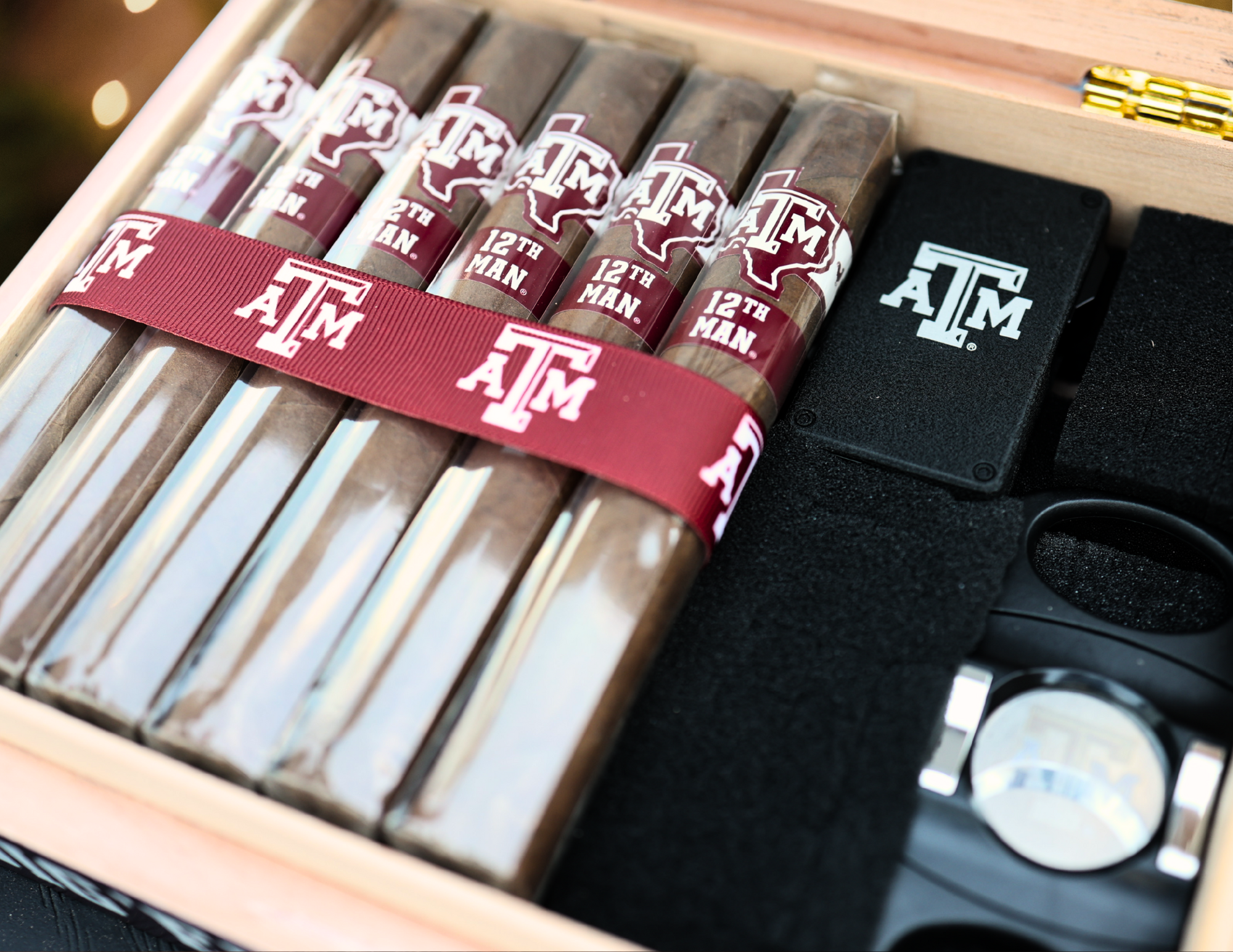 Aggie Maroon Habano Gift Set with Lighter and Cutter